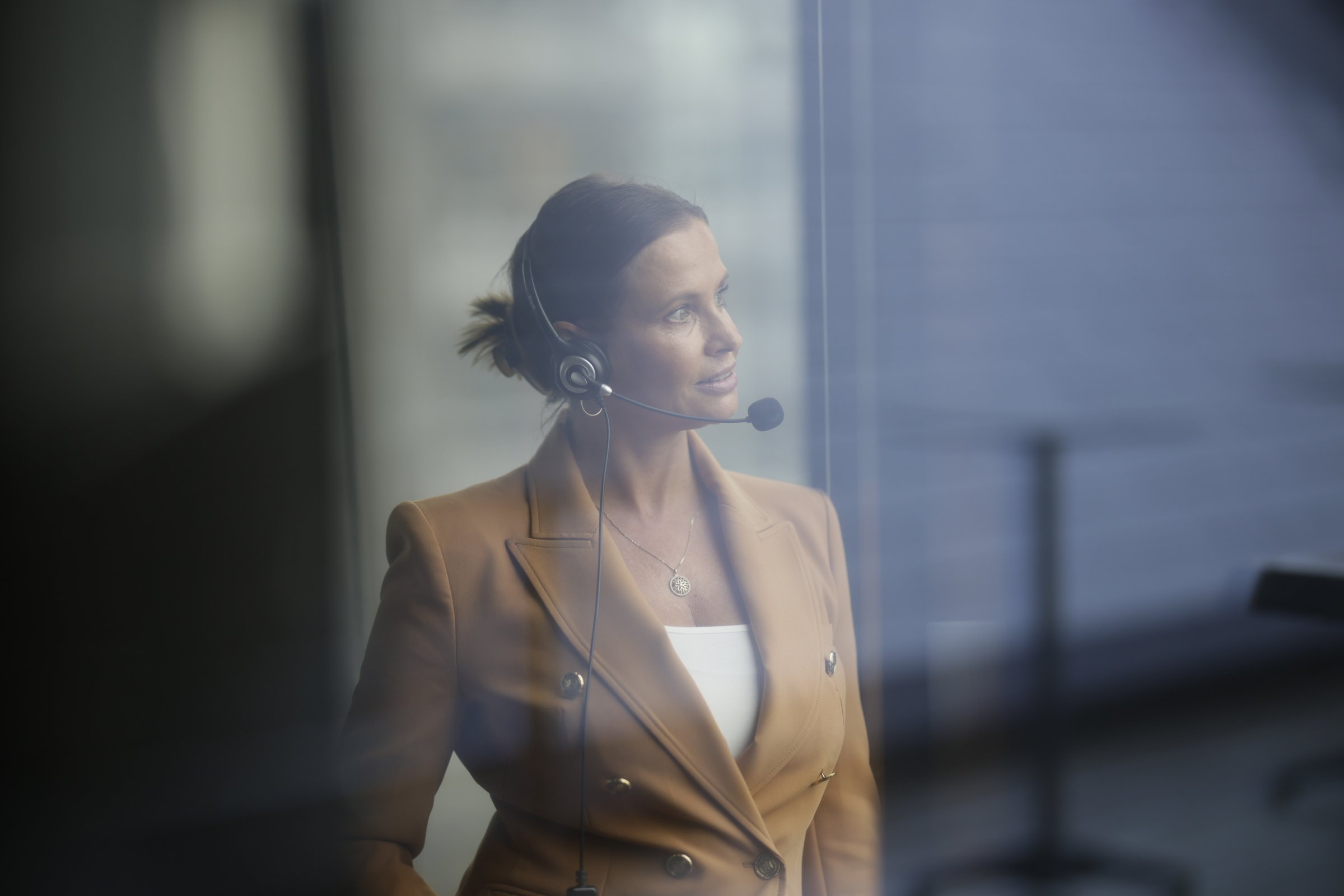 Ina Steffens Kanzlei Managerin mit Headset